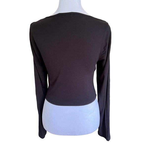Altar'd States Black Cinched Cropped Ribbed V Neck Long Sleeve NWT Size Large - Picture 4 of 9